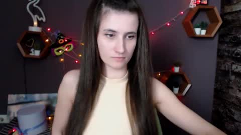 Snapshot of lauradre_ chatting on 02.28.25 Laura online show from 02.28.25