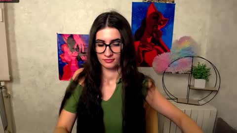 Snapshot of lauradre_ chatting on 10.30.25 Laura online show from 10.30.25