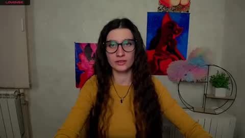 Snapshot of lauradre_ chatting on 11.11.25 Laura online show from 11.11.25