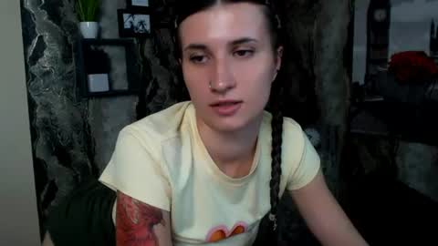 Laura online show from 06.26.26