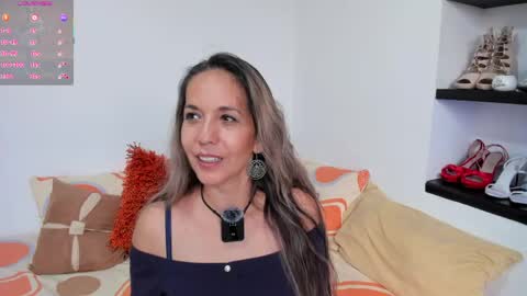 Laura online show from 04.22.26