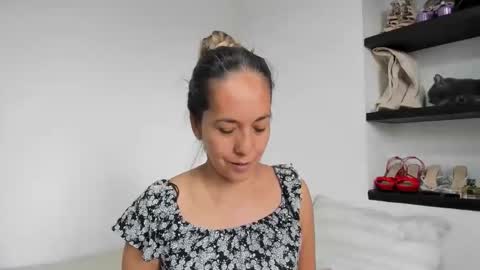 Laura online show from 06.09.26