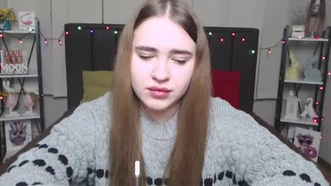 LauraHlot online show from 01.18.25