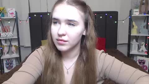 LauraHlot online show from 01.27.25