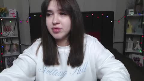 LauraHlot online show from 02.08.25