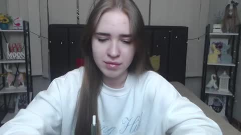 LauraHlot online show from 09.30.25