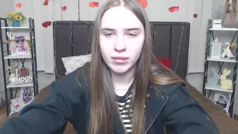 LauraHlot online show from 05.31.26