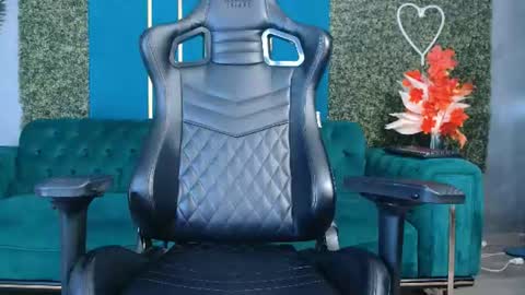 laura online show from 07.17.26