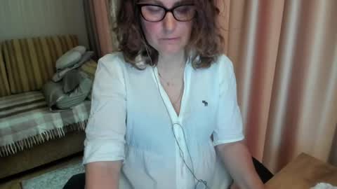 Lauraoven1 online show from 05.22.26