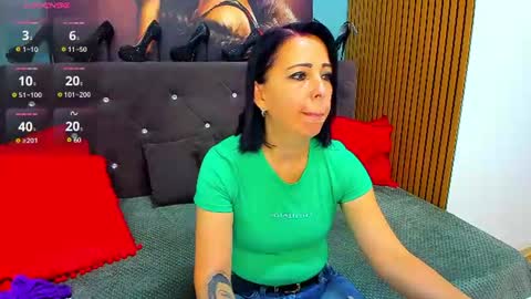 Snapshot of laurasinfull chatting on 07.17.26 Laura online show from 07.17.26