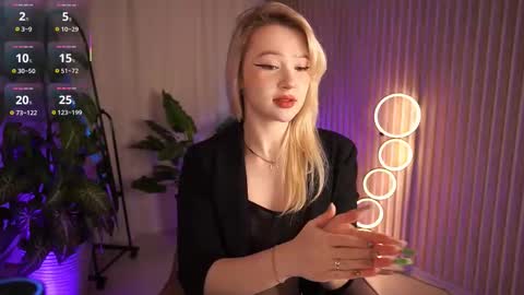  Laura  online show from 10.17.25