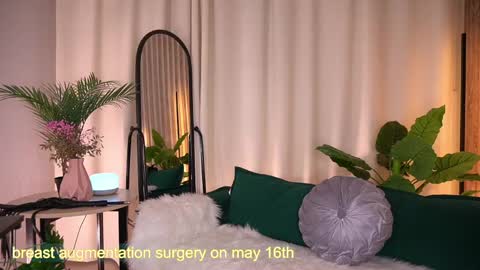  Laura  online show from 05.03.26