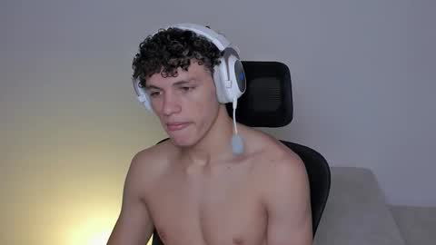 Laureent online show from 09.10.25