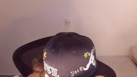 Laureent online show from 12.18.25