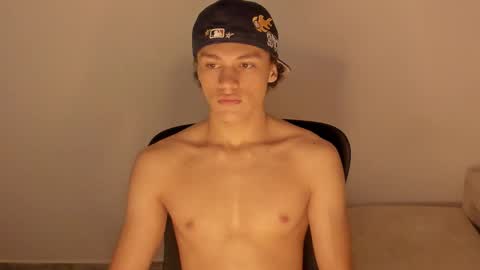 Laureent online show from 12.22.25