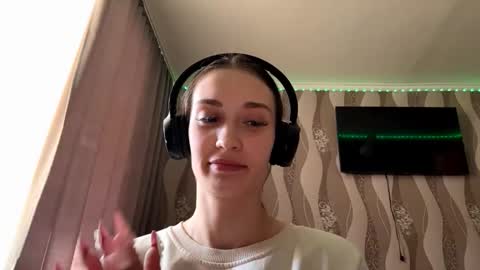 Snapshot of laurelwilliamston chatting on 03.25.26 laurelwilliamston online show from 03.25.26