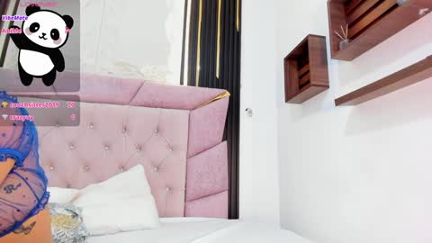 Laurem online show from 01.15.25