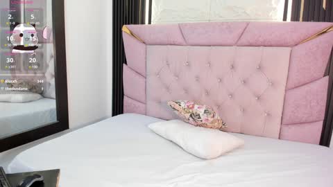 Laurem online show from 02.07.25