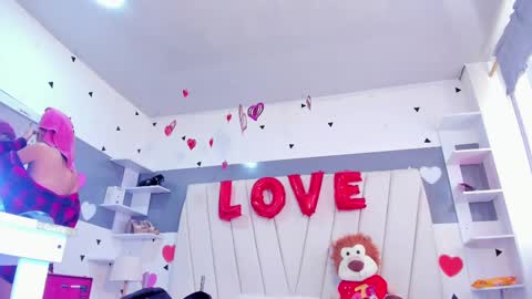 Laurem online show from 03.01.25