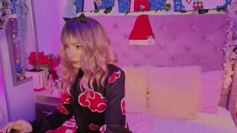 Lauren evans9 online show from 12.23.25