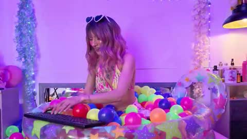 Lauren evans9 online show from 02.22.26