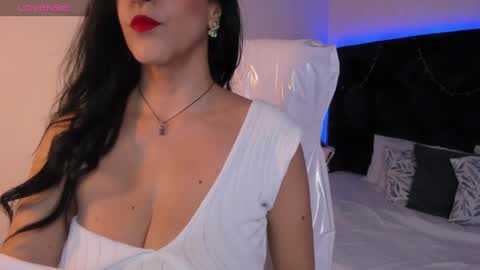 Lauren online show from 01.13.25