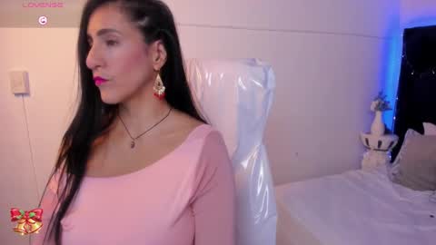 Lauren online show from 02.17.25