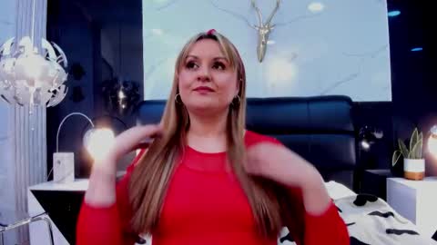 Snapshot of lauren_spitz chatting on 10.21.25 LaurenSpitz online show from 10.21.25