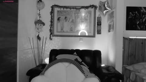 Lauren online show from 01.03.25