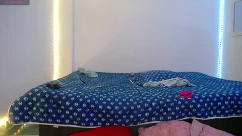 laurenkenner28_ online show from 03.05.25