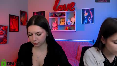 Snapshot of laurenmurrr chatting on 03.15.26 Laure online show from 03.15.26