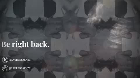 Lauren Saenz online show from 02.01.25