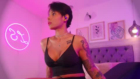 Lauren Saenz online show from 06.12.26