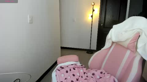 daniela angel     online show from 07.31.26