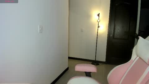daniela angel     online show from 08.02.26