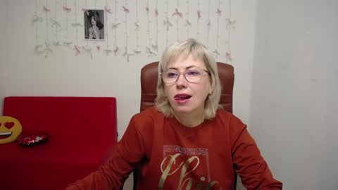 Snapshot of laurenwishy chatting on 01.13.26 Lauren online show from 01.13.26