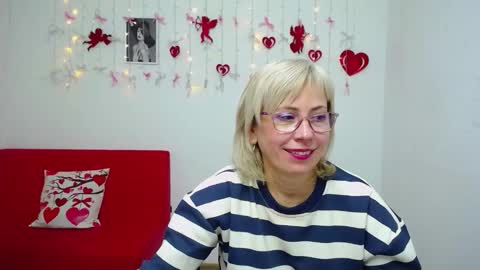 Snapshot of laurenwishy chatting on 02.06.26 Lauren online show from 02.06.26