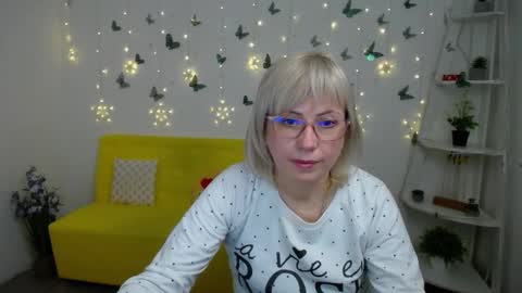 Snapshot of laurenwishy chatting on 03.02.26 Lauren online show from 03.02.26