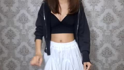 Snapshot of laurideklerk chatting on 03.11.26 Hannah online show from 03.11.26