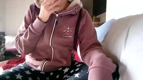 Snapshot of lauriehotxxx chatting on 12.09.24 lauriehotxxx online show from 12.09.24