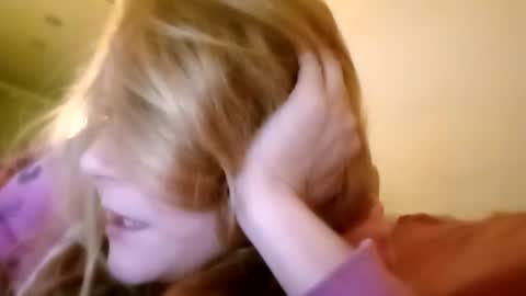 Snapshot of lauriehotxxx chatting on 01.12.26 lauriehotxxx online show from 01.12.26