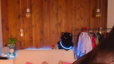 Snapshot of laurindacapalongan chatting on 03.28.26 Annie online show from 03.28.26