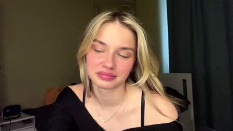 Bella online show from 04.27.26