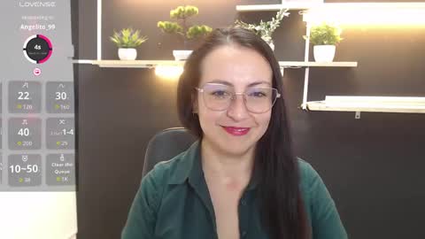 Laury  online show from 04.23.26