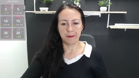 Laury  online show from 06.10.26
