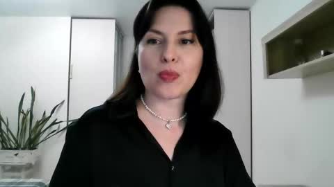 Diana  online show from 09.09.25