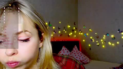 Snapshot of lavenderlav chatting on 01.01.25 Melissa online show from 01.01.25