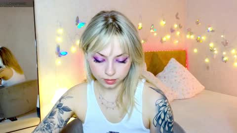 Snapshot of lavenderlav chatting on 01.22.25 Melissa online show from 01.22.25