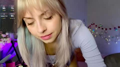 Snapshot of lavenderlav chatting on 09.12.25 Melissa online show from 09.12.25