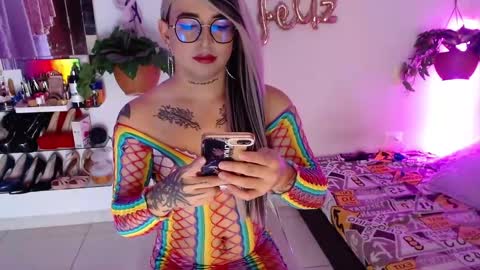 Cristina online show from 11.23.25